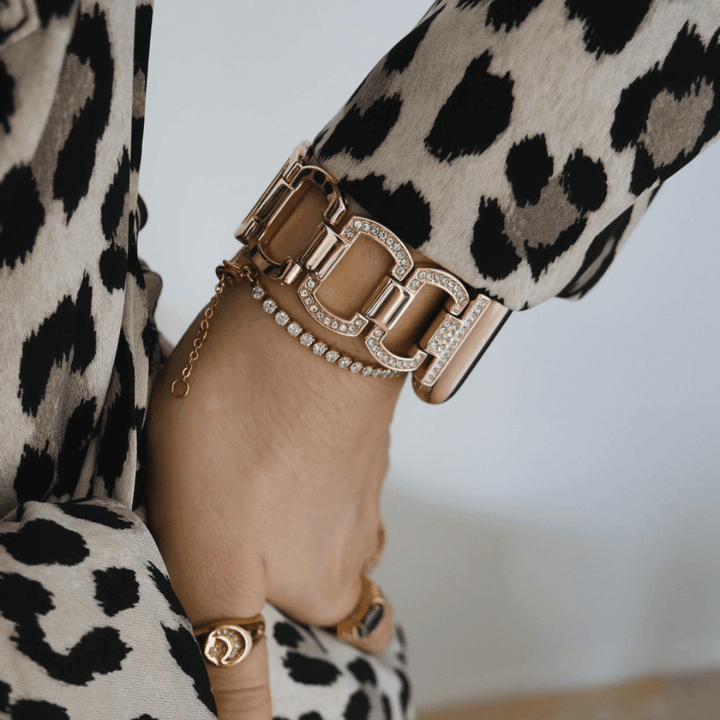 Echo Stainless Band | apple, Apple Watch accessories, apple watch bands, apple watch bands cheap, apple watch bands clearance, apple watch bands for women, apple watch bands sale, Apple Watch gadgets, Apple Watch gear, Apple Watch Straps, black, blackfriday22, dazzling, gold, jewelry clasp, metal, rhinestones, rose gold, series 9, silver, sparkly, stainless steel, watch bands for Apple Watch, watch straps for Apple Watch, women | WizeBand
