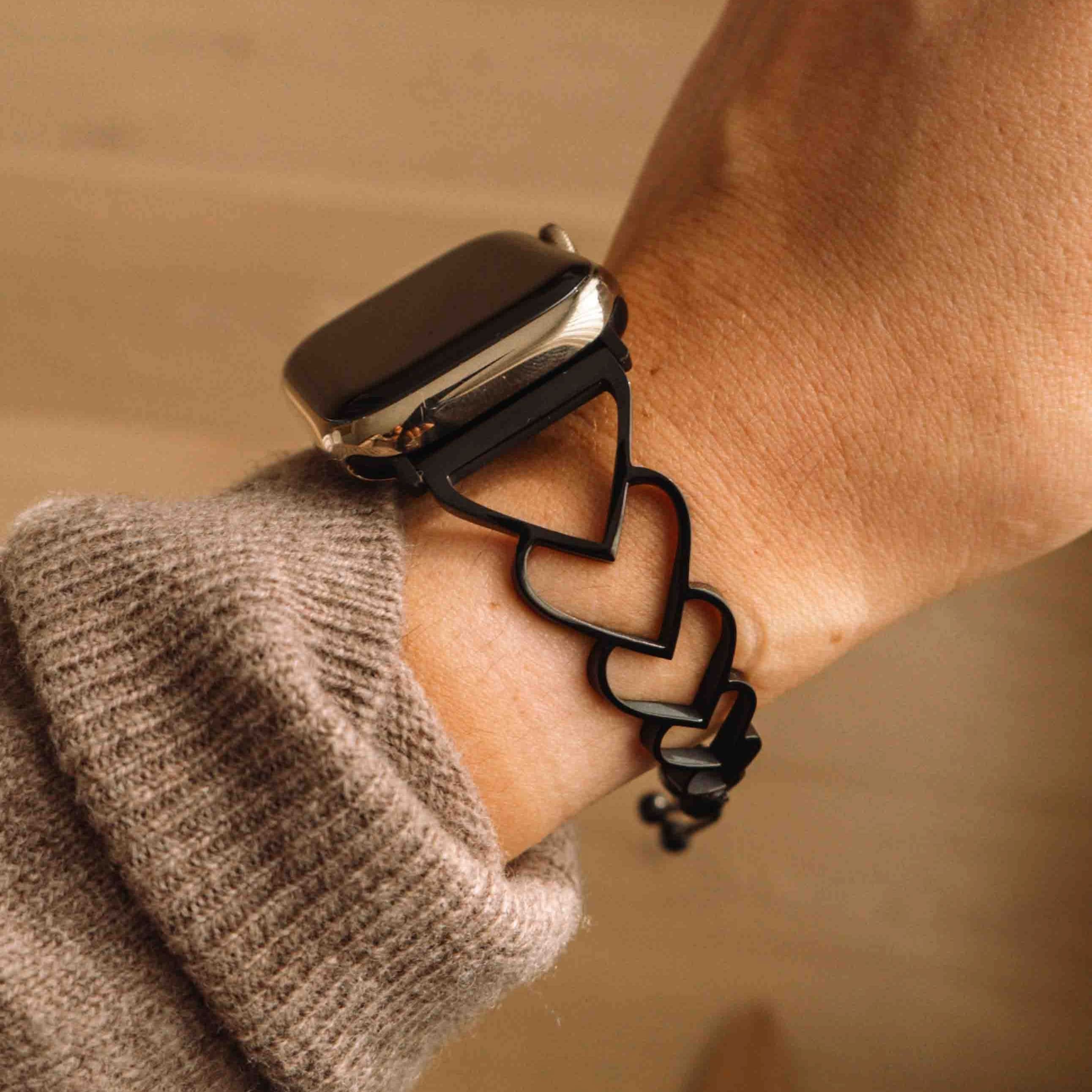 Chrome Hearts Apple Watch Band - Lynx Cuff, Stylish and Durable